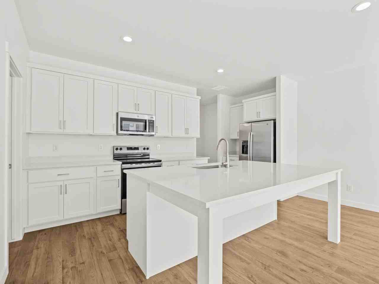 232 E 860 S - Photo 7 of 35