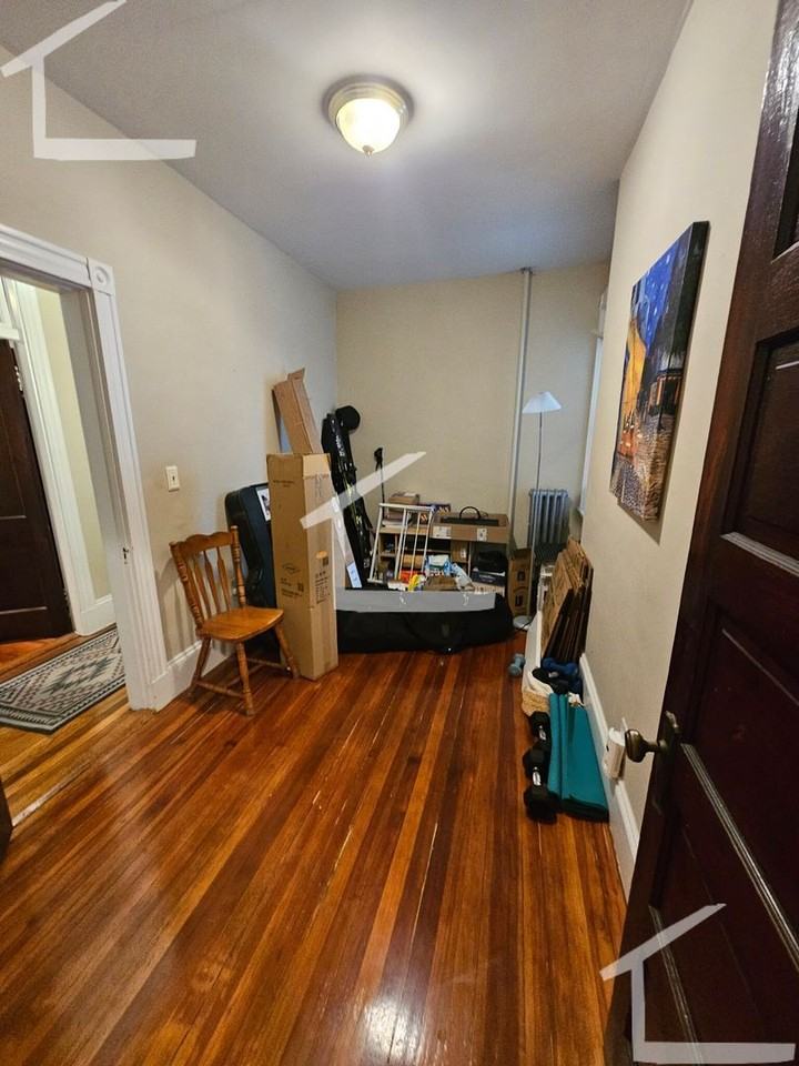 5 Euston St - Photo 7 of 10