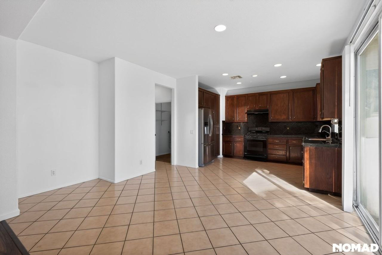 32068 Baywood St - Photo 3 of 32