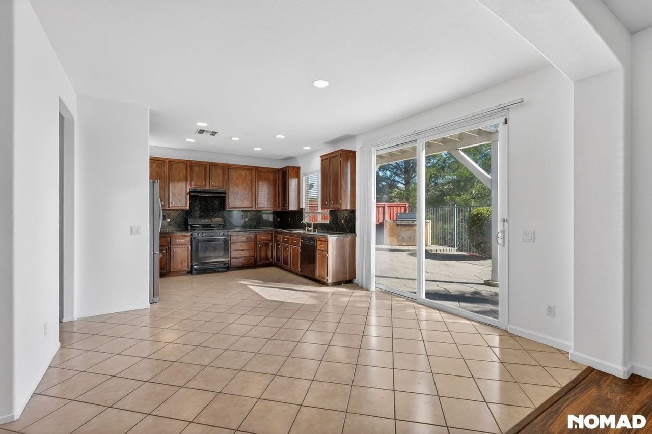 32068 Baywood St - Photo 5 of 32