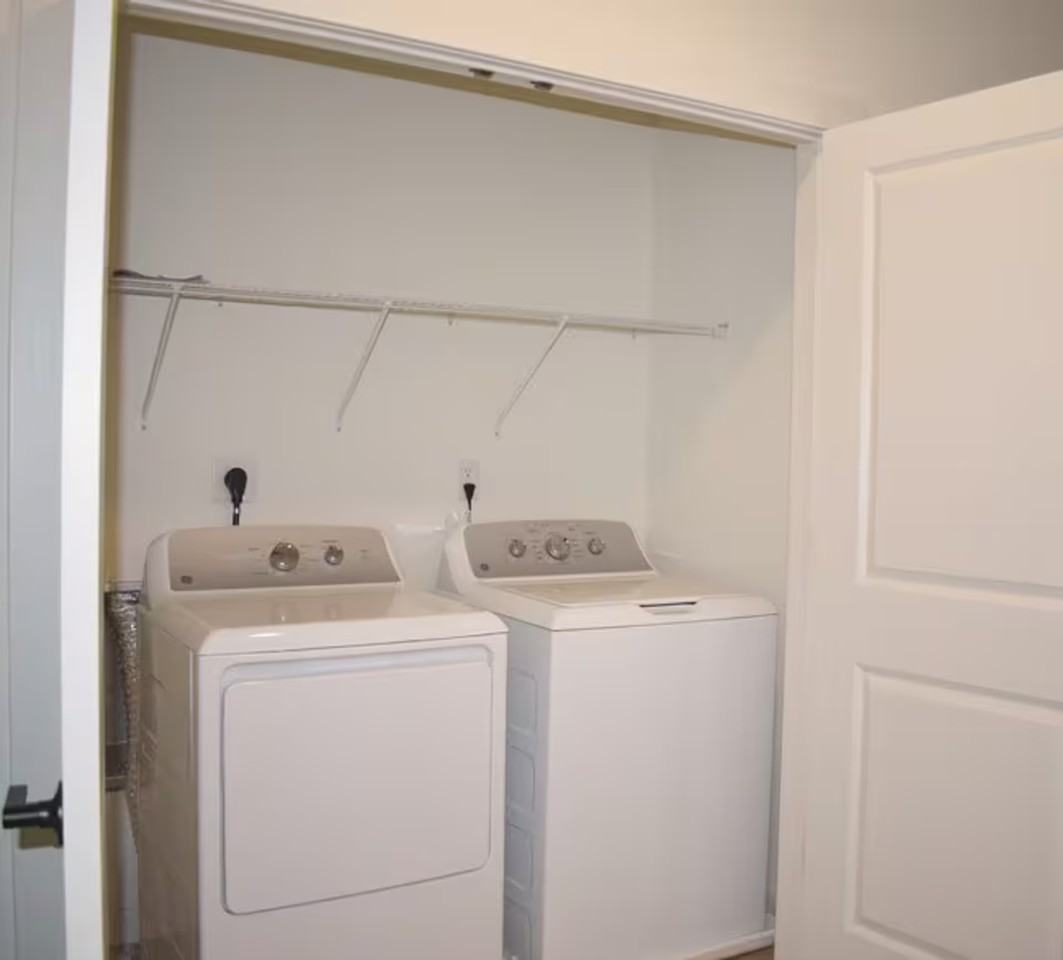 15 North Apartments - Photo 6 of 13