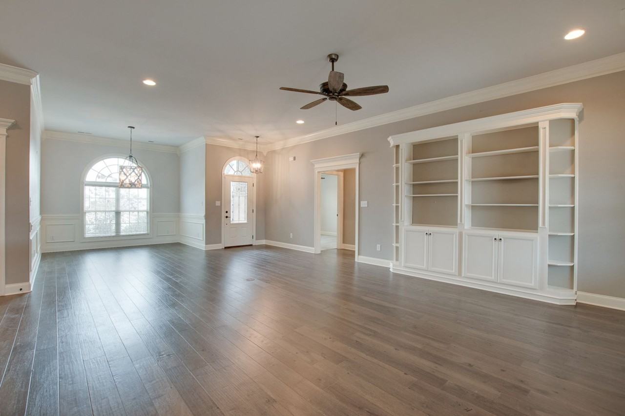 13697 Callaway Dr - Photo 5 of 23