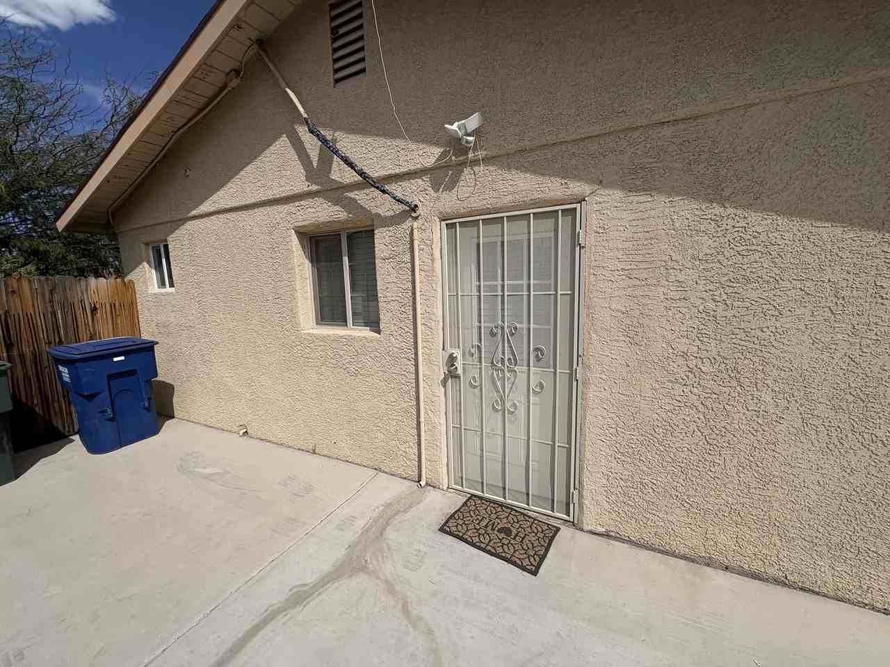 702 702 W Calle Castile Studio - Photo 3 of 21