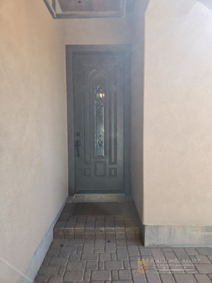 1403 E Galvin St - Photo 6 of 44