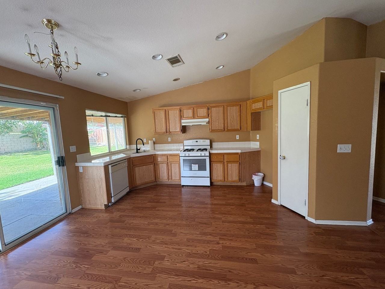 1804 N Pennsylvania Ave - Photo 3 of 17