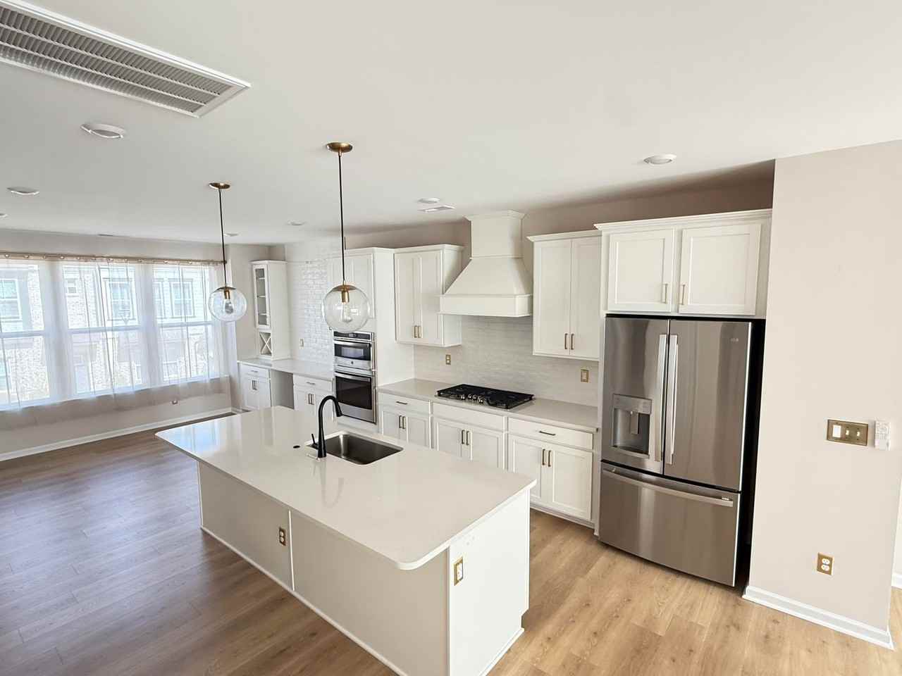 920 Mary Max Dr - Photo 5 of 29