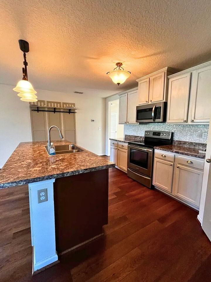 227 Brooklet Cir - Photo 6 of 24