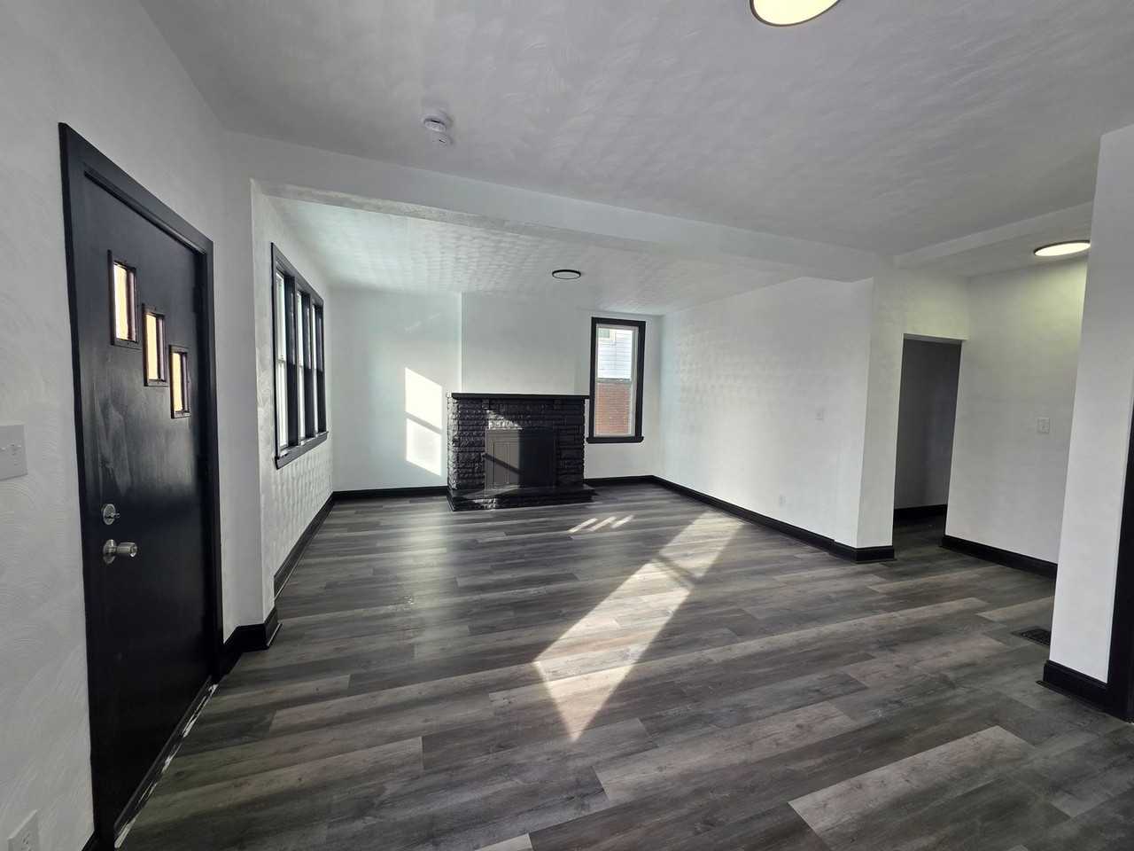 5 Union Ave #1 - Photo 3 of 8