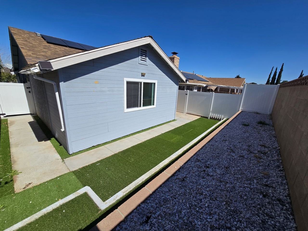 2902 E Avenue R12 #B - Photo 3 of 12