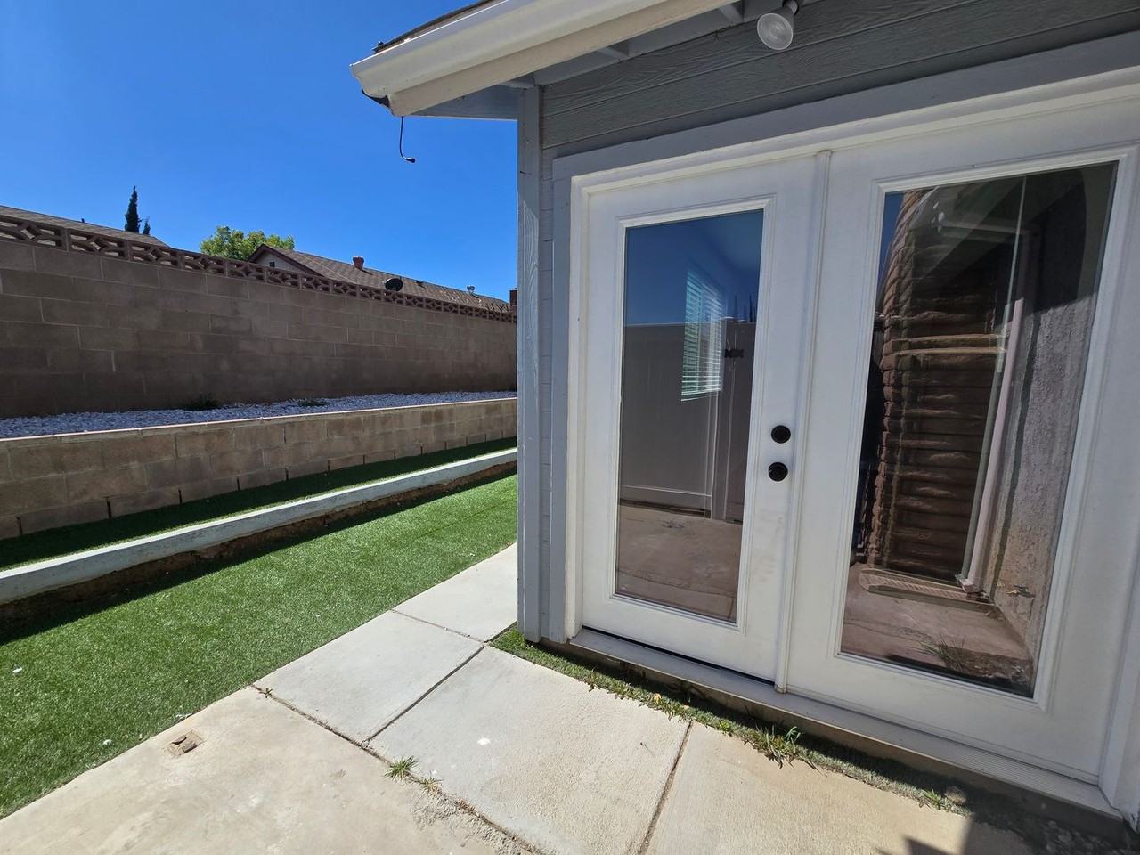 2902 E Avenue R12 #B - Photo 5 of 12