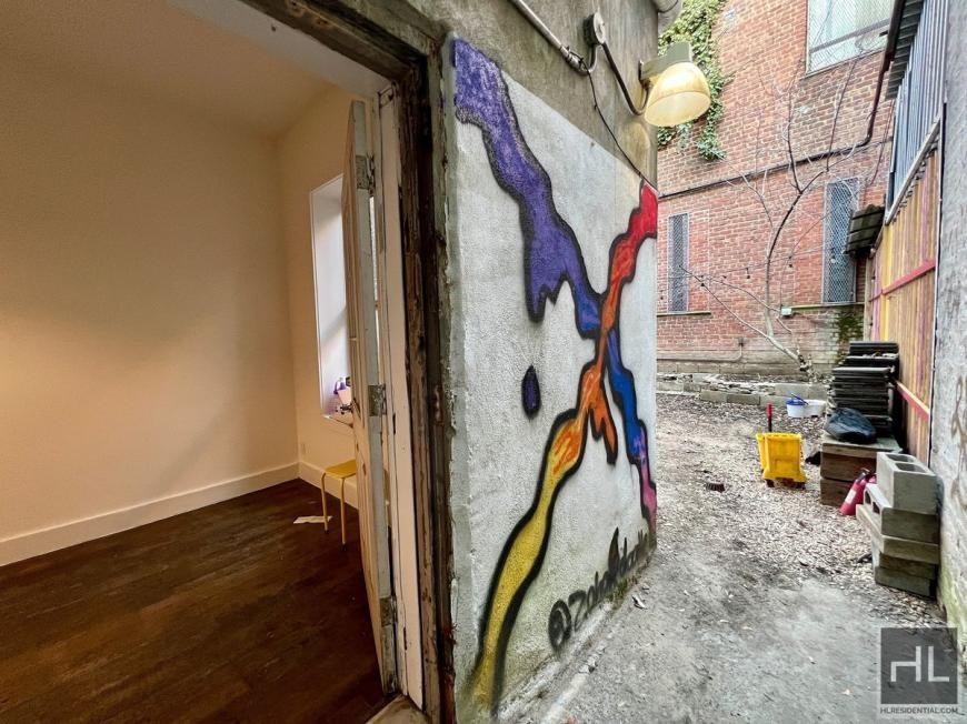 637 Wilson Ave - Photo 2 of 10