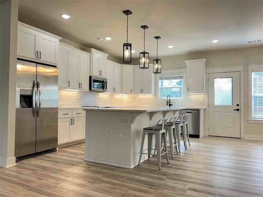 27 Shropshire Dr - Photo 3 of 18