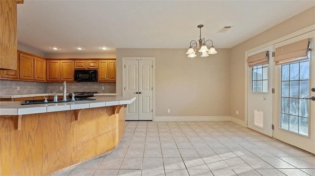 599 N Rocky Xing - Photo 6 of 19