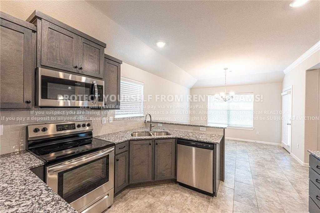 371 W Tyler Rd - Photo 6 of 14