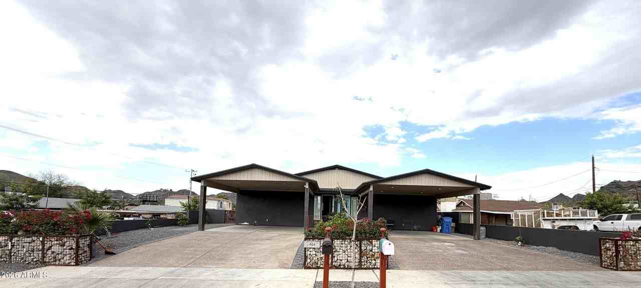 1406 E Cinnabar Ave - Photo 2 of 16