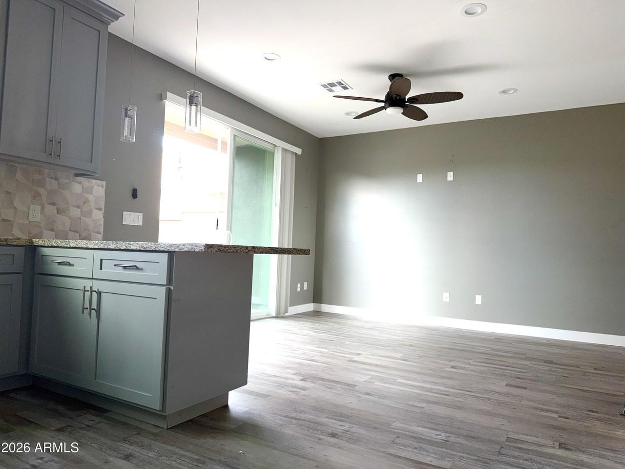 1406 E Cinnabar Ave - Photo 6 of 16