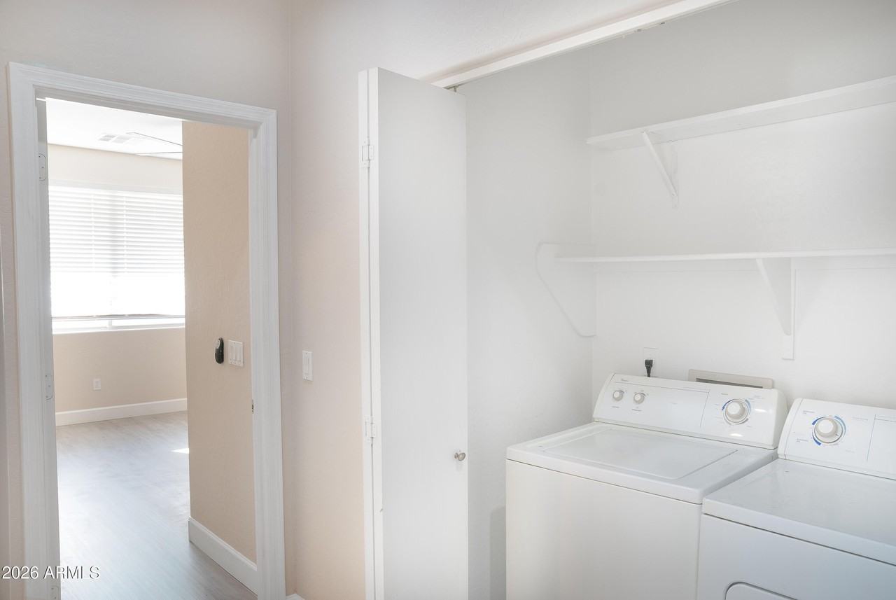 1220 S Amber St - Photo 7 of 15