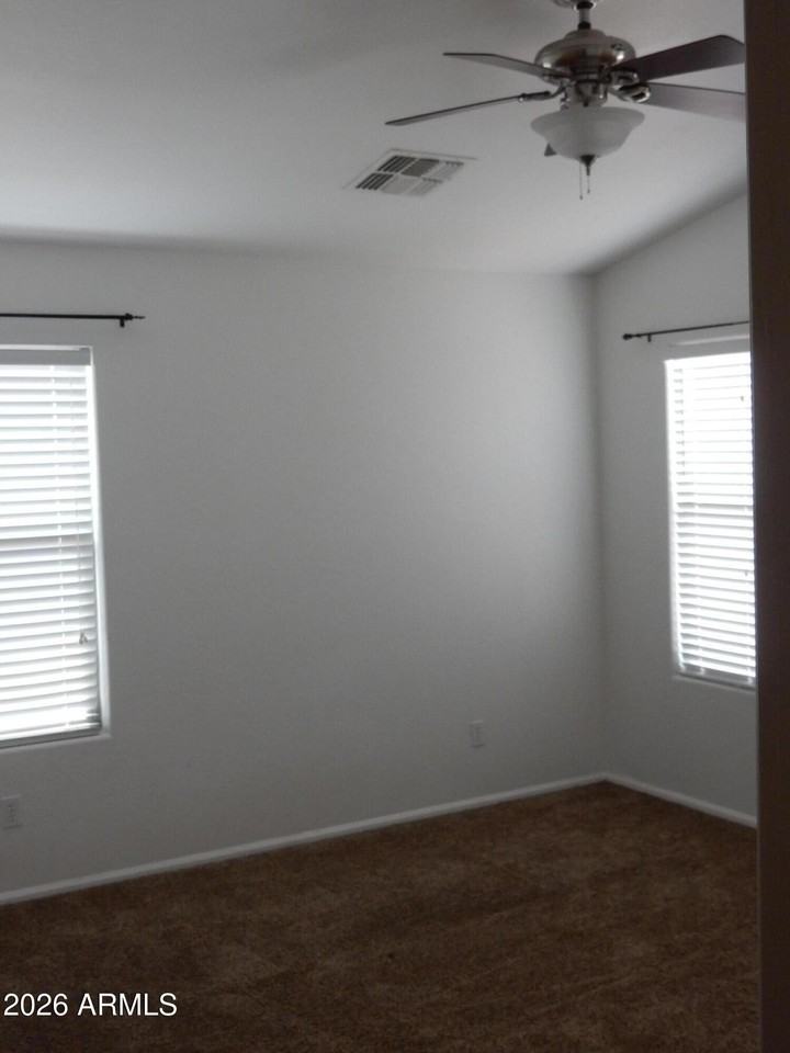 40754 W Sanders Way - Photo 7 of 10