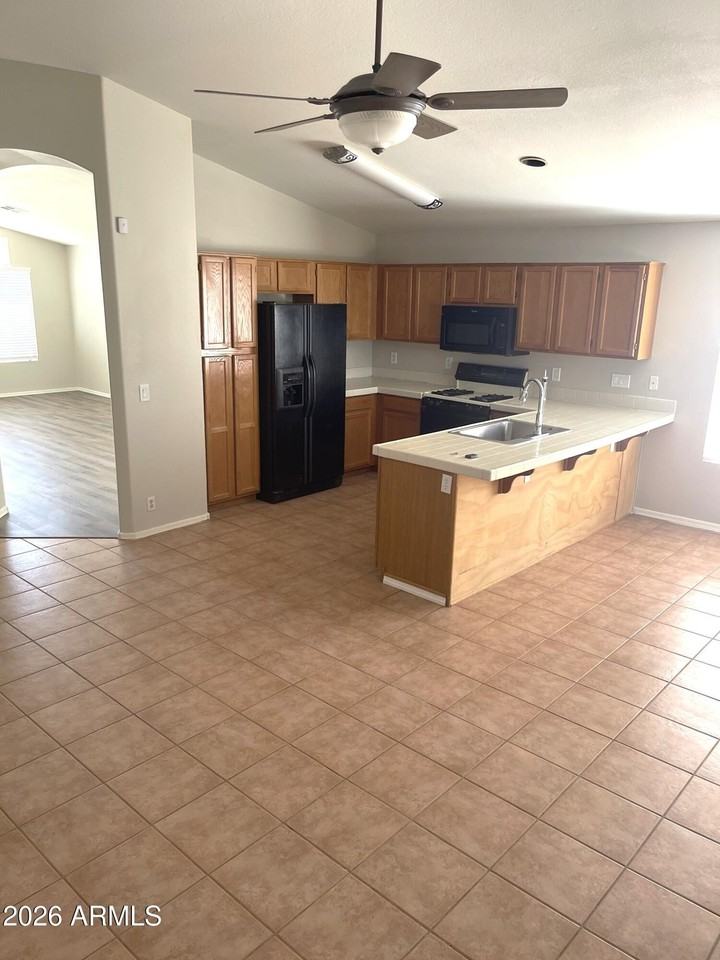 19038 N 51st Dr - Photo 6 of 22