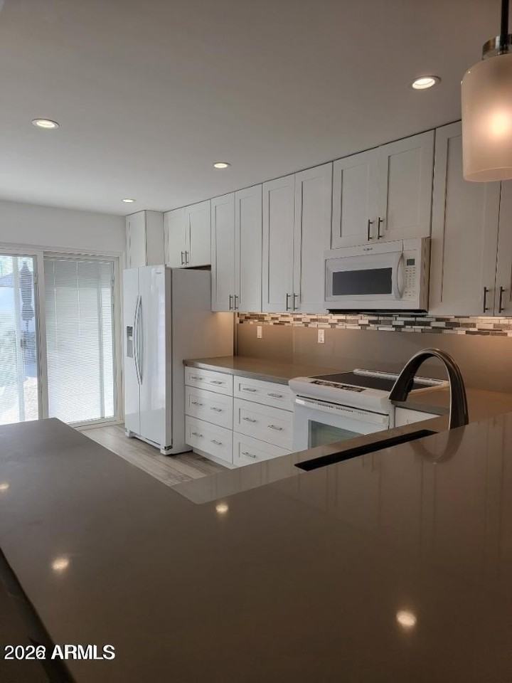 4242 N 31st Pl - Photo 4 of 20