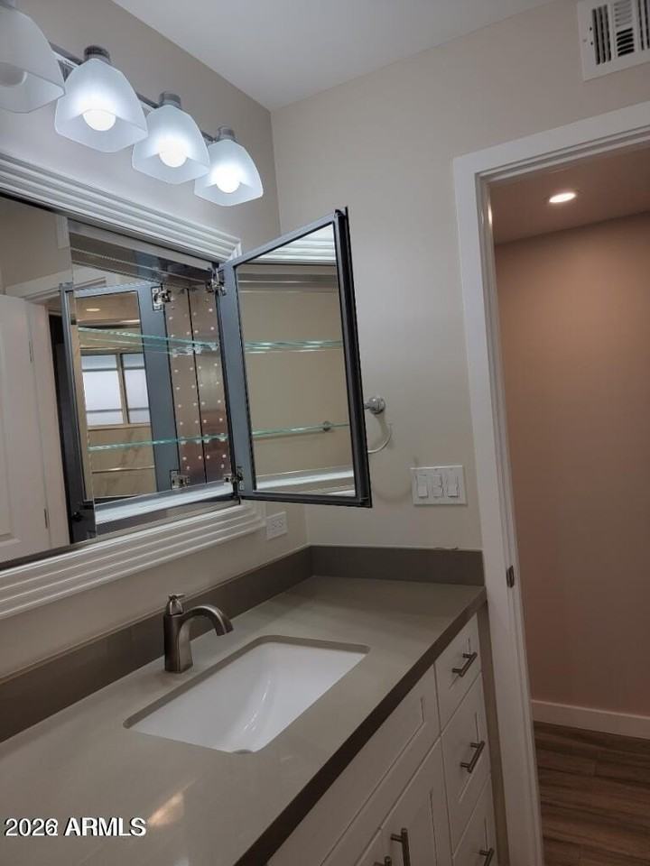 4242 N 31st Pl - Photo 7 of 20