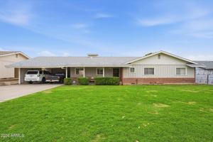 featured image of 1701 E Tuckey Ln