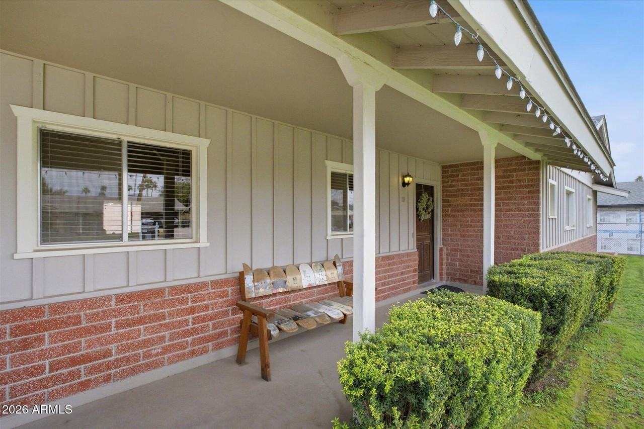 1701 E Tuckey Ln - Photo 2 of 12