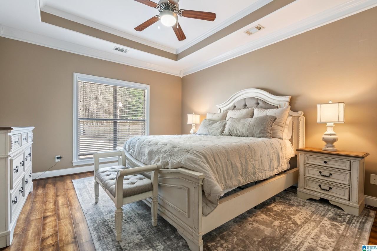 310 Chateau Way - Photo 3 of 41