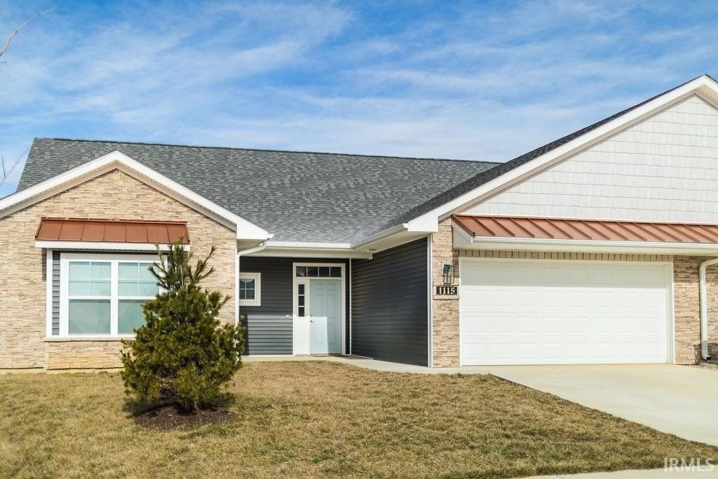 1115 W Rangeview Cir