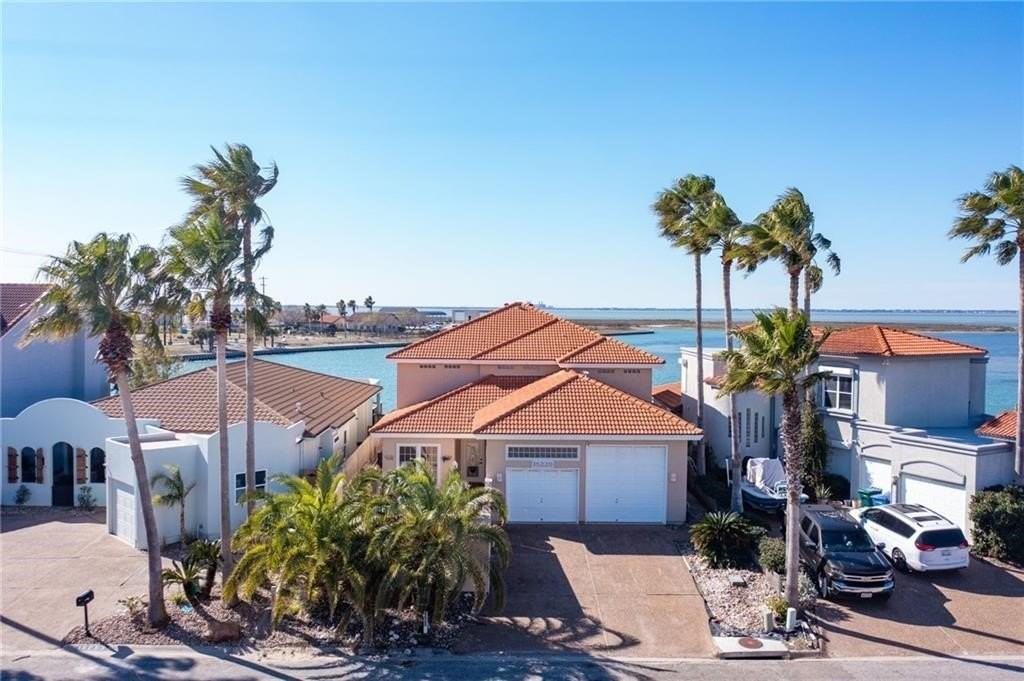 15229 Isabella Ct - Photo 2 of 29