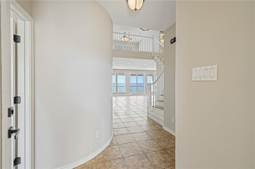 15229 Isabella Ct - Photo 3 of 29