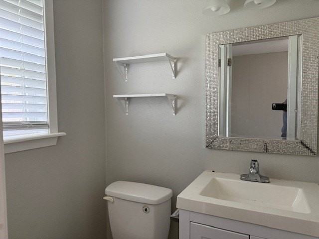 1105 Salem Dr - Photo 7 of 11