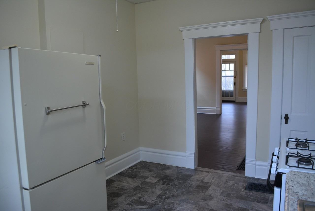 1257 Dennison Ave - Photo 7 of 8