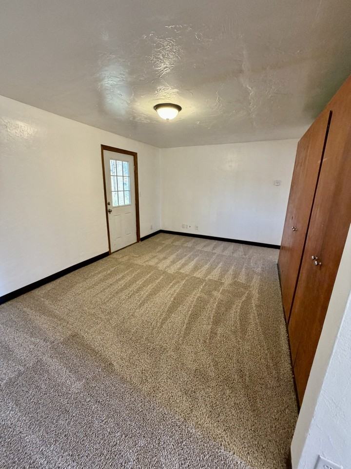 135 Sandy Dr N #135 - Photo 2 of 8