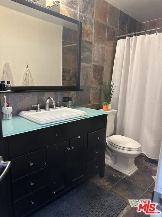 1230 N Sweetzer Ave Apt 112 - Photo 7 of 15