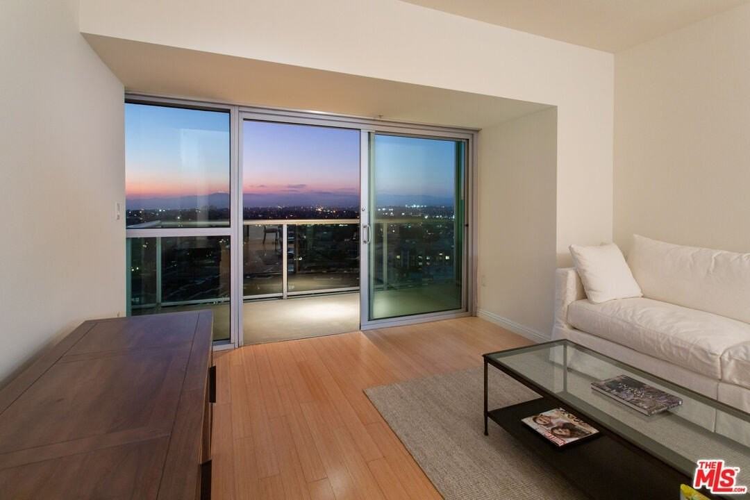 13700 Marina Pointe Dr Unit 1209 - Photo 3 of 50