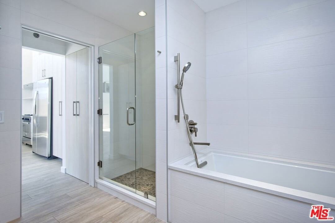 806 6th Ave Apt 1 - Photo 7 of 10