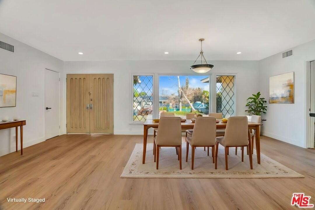 19732 Henshaw St - Photo 6 of 45