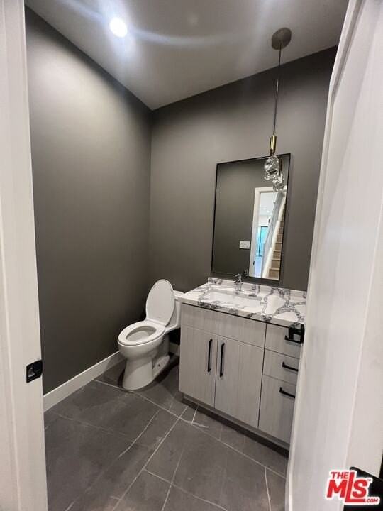 17243 Kittridge St - Photo 7 of 9