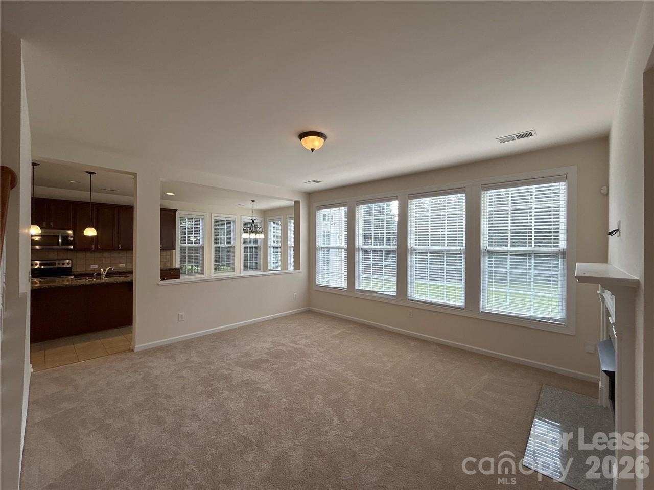 16110 Cloverleaf Ct - Photo 7 of 27