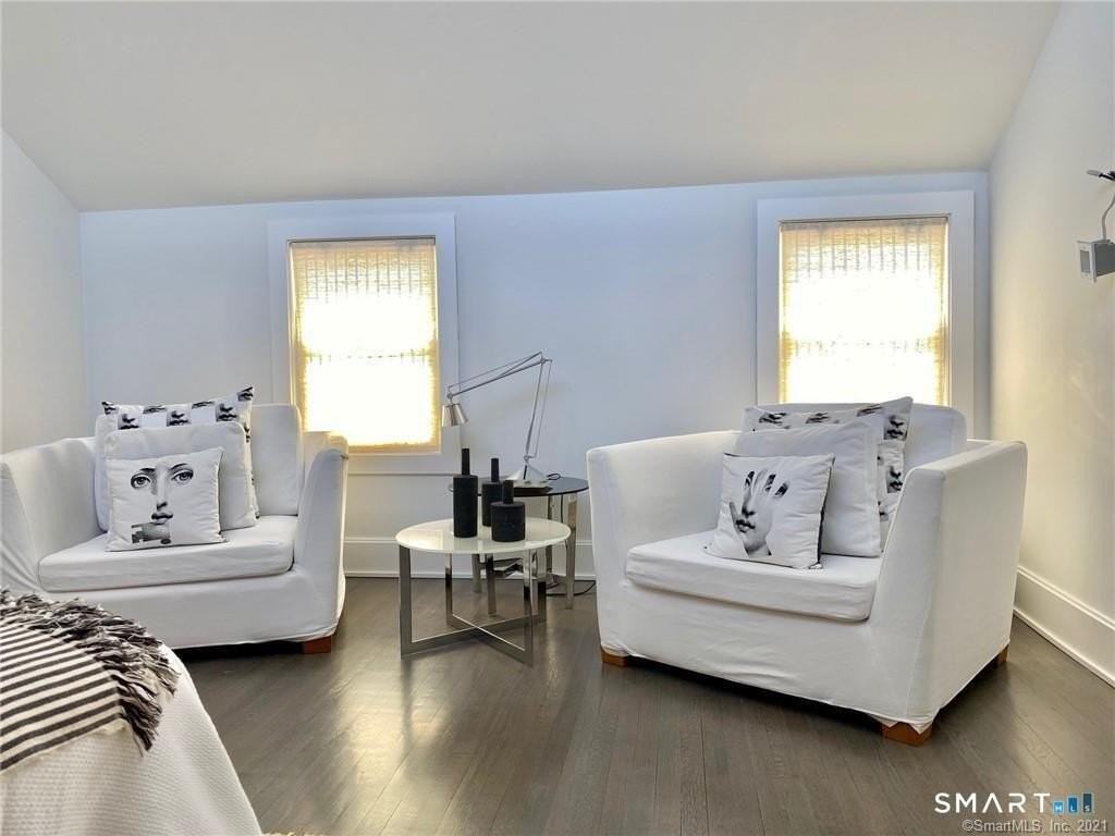 12 Murvon Ct - Photo 6 of 19