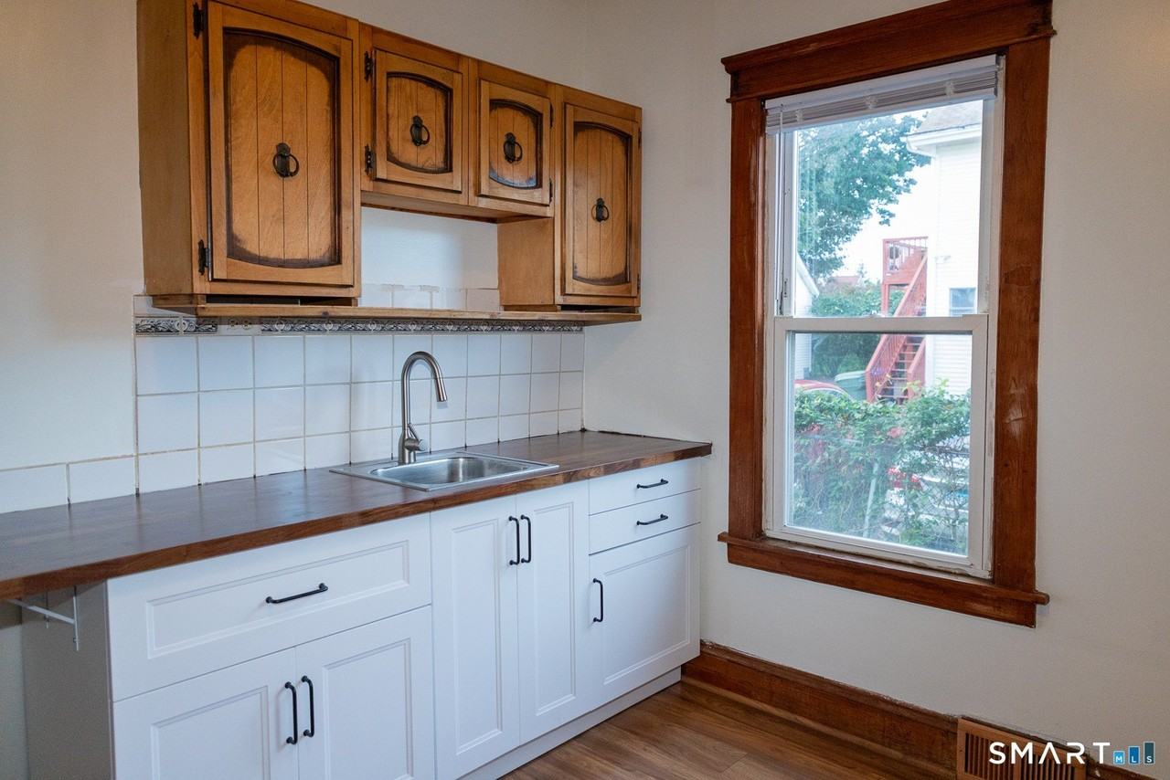 51 Osborne Ave - Photo 4 of 29