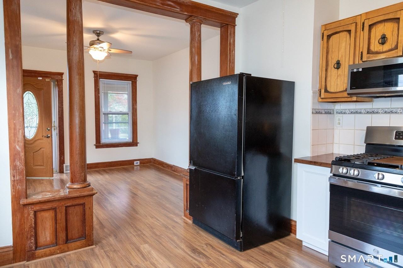 51 Osborne Ave - Photo 6 of 29