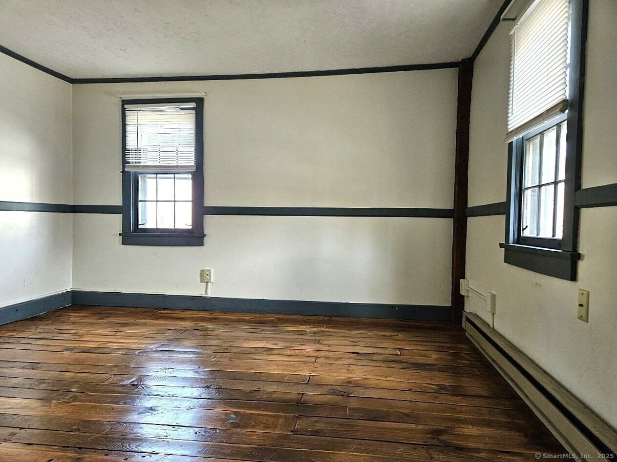 703 Main St - Photo 6 of 21