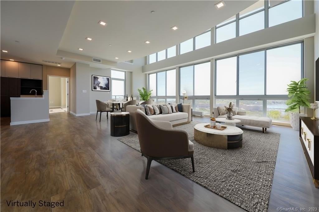 850 Pacific St Apt 2160 - Photo 3 of 32