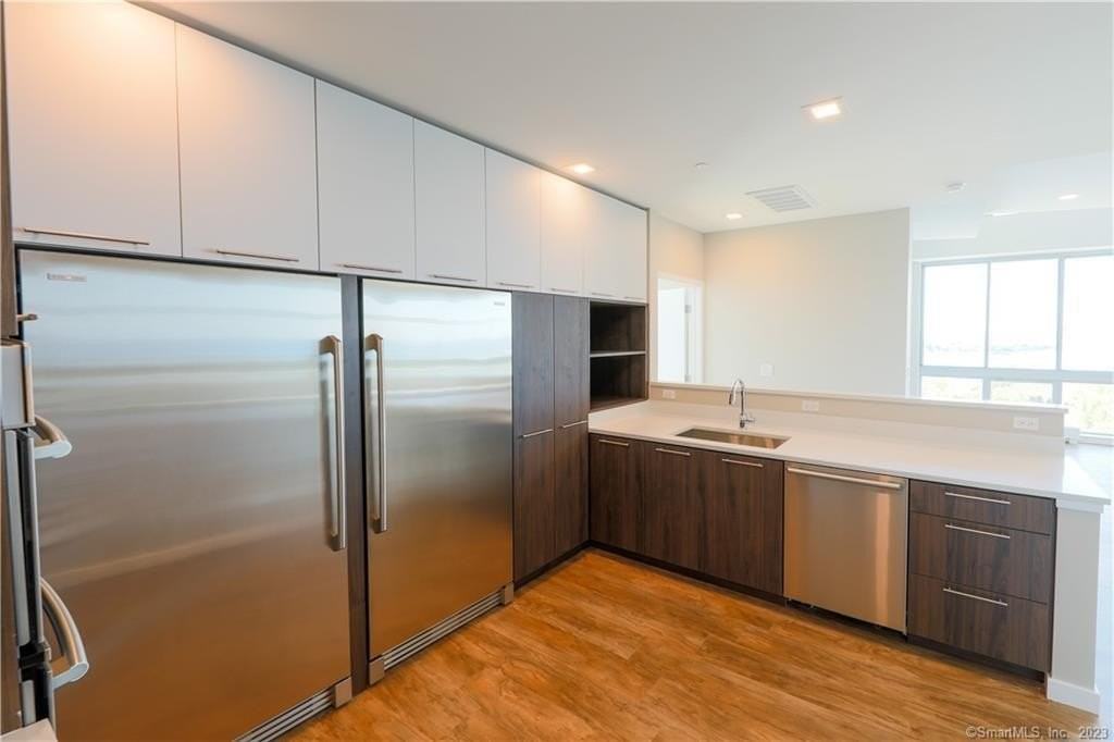 850 Pacific St Apt 2160 - Photo 7 of 32