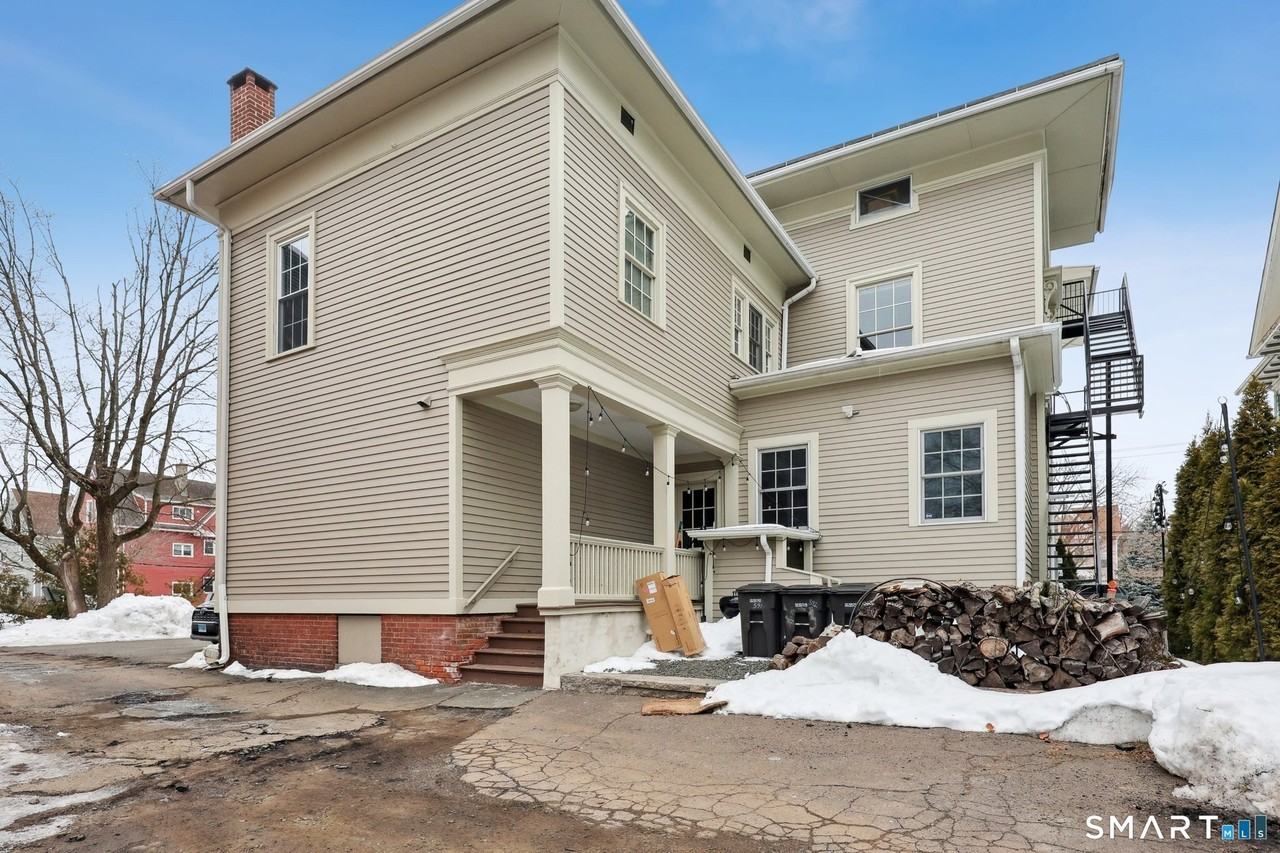 591 Orange St Unit 1 - Photo 2 of 30