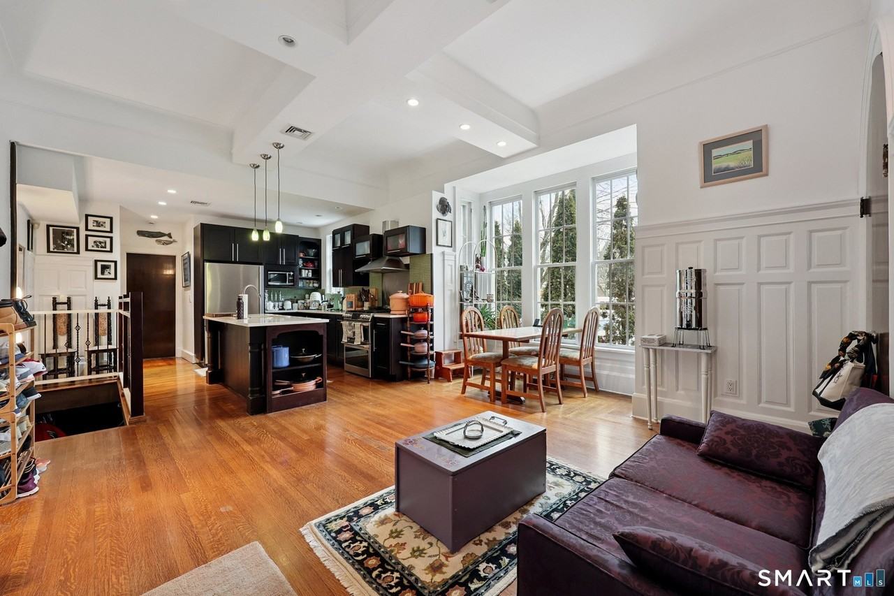 591 Orange St Unit 1 - Photo 3 of 30