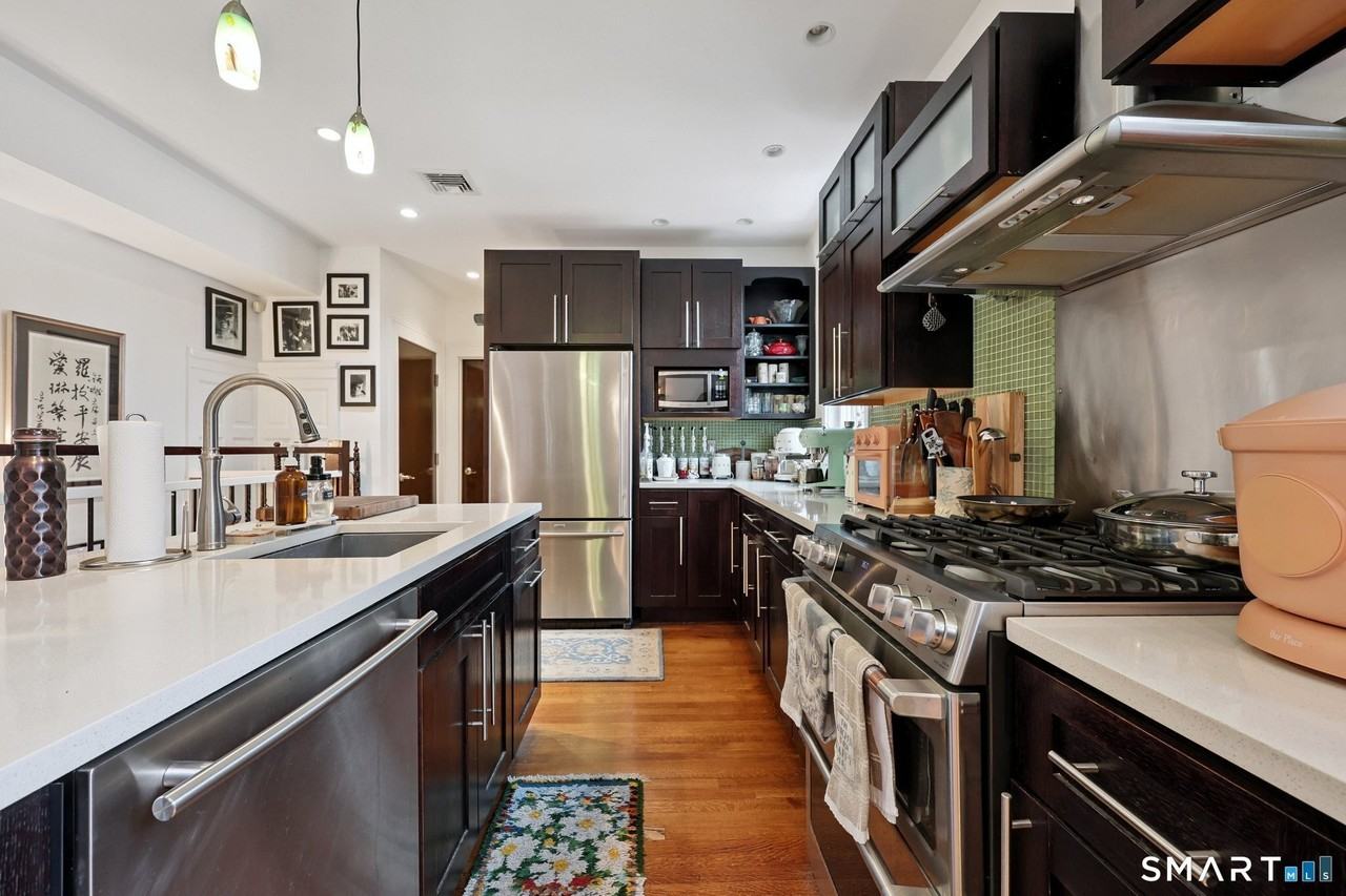 591 Orange St Unit 1 - Photo 7 of 30