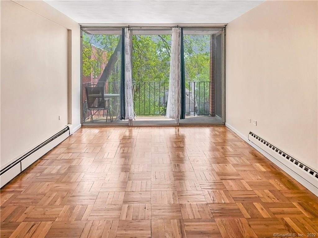 87 Glenbrook Rd Apt 3e - Photo 6 of 11